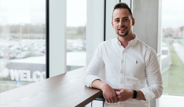 新闻 凯时AG--我们又增长了挖掘装载机的零部件